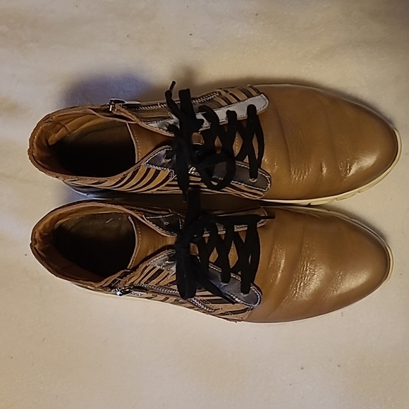 Naot* Polaris* High Top Sneaker* Boot*Leather* Tan/Black/Silver* Sz EU40 - Picture 7 of 7